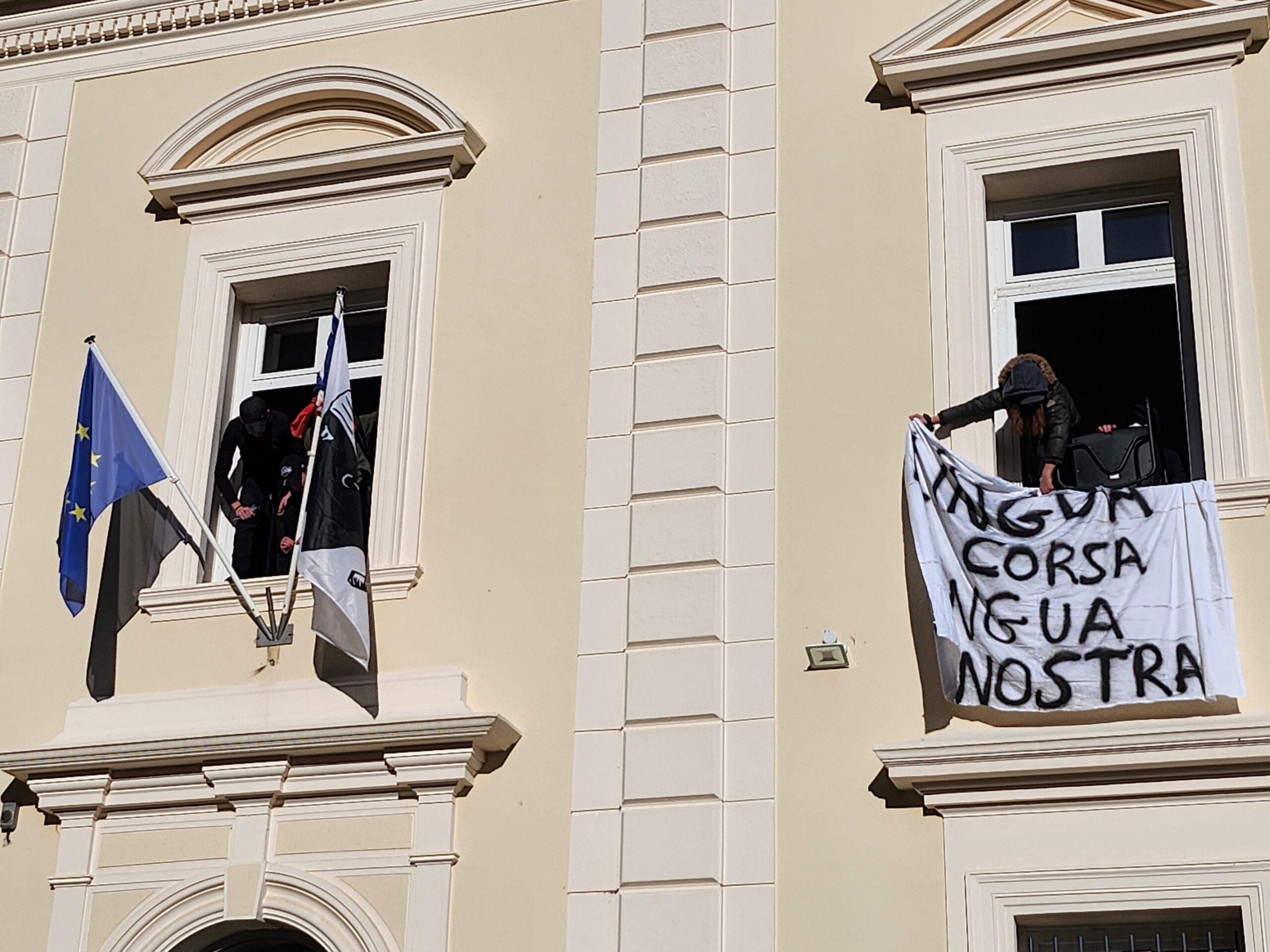 Come la lingua corsa, il catalano è stato bandito dalle assemblee  deliberative dal tribunale amministrativo – Corsica Oggi